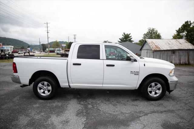 2023 RAM 1500 Classic SLT Crew Cab 4x4 57 Box