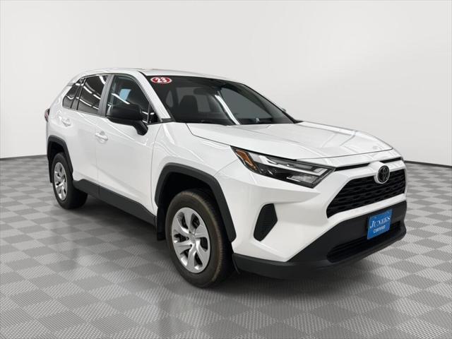 2023 Toyota RAV4 LE