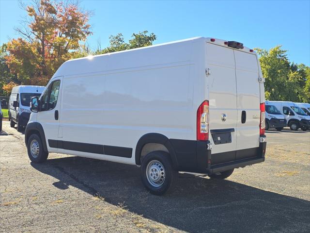 2025 RAM ProMaster 2500 Cargo Van Tradesman High Roof 159 WB w/Pass Seat