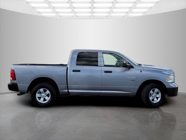 2023 RAM 1500 Classic SLT Crew Cab 4x4 57 Box 2023 RAM 1500 Classic SLT Crew Cab 4x4 57 Box