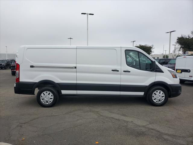 2022 Ford E-Transit Cargo Van Base