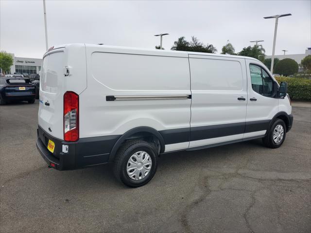 2022 Ford E-Transit Cargo Van Base
