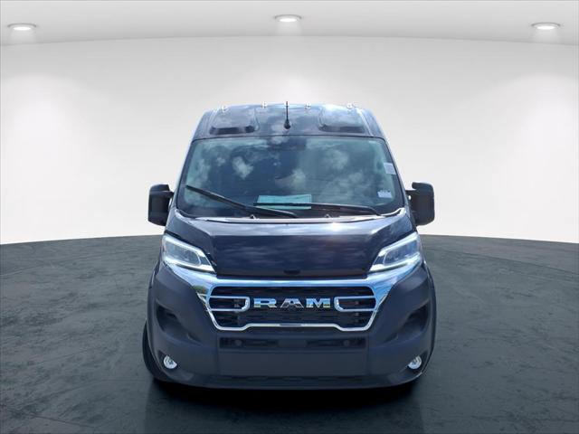 2026 Ram ProMaster Window Van SLT+