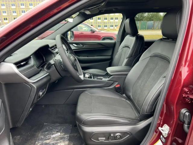 2025 Jeep Grand Cherokee L Altitude X 4x4