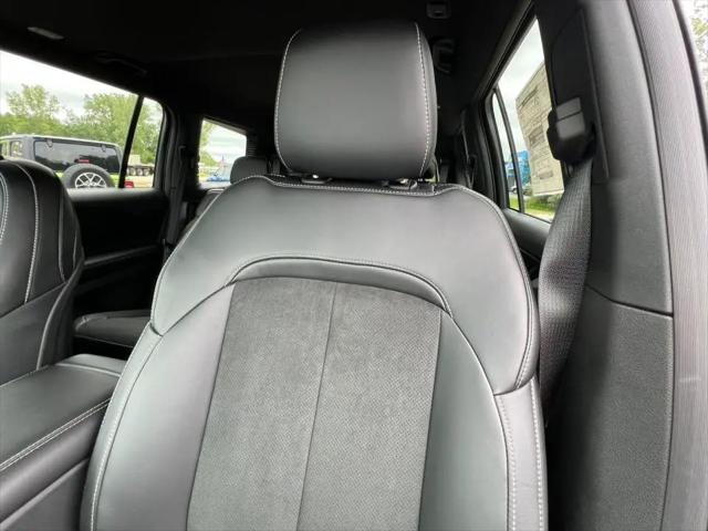 2025 Jeep Grand Cherokee L Altitude X 4x4