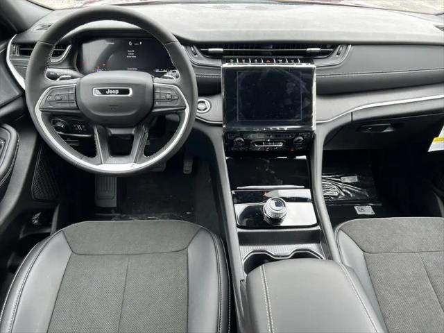 2025 Jeep Grand Cherokee L Altitude X 4x4