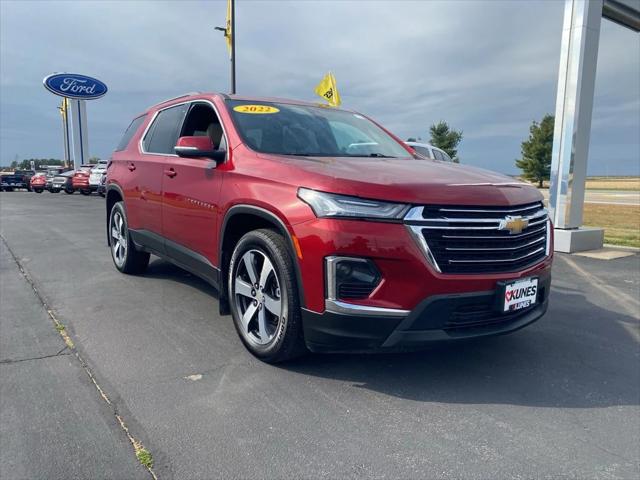 2022 Chevrolet Traverse AWD LT Leather