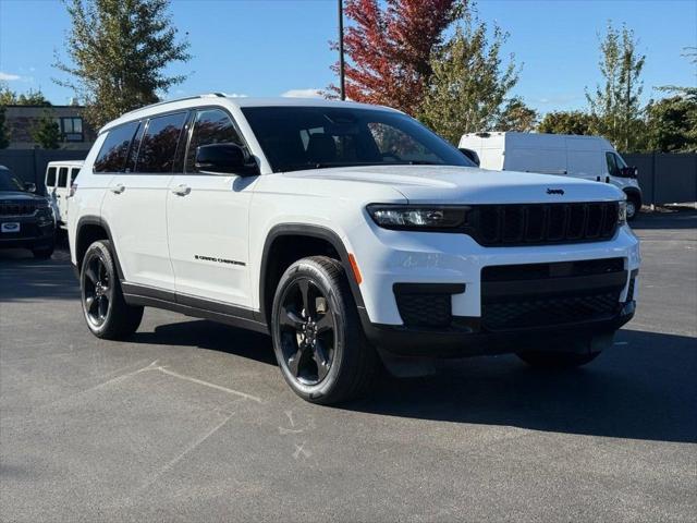 2023 Jeep Grand Cherokee L Altitude 4x4 2023 Jeep Grand Cherokee L Altitude 4x4