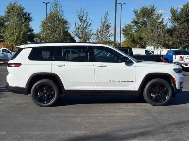 2023 Jeep Grand Cherokee L Altitude 4x4 2023 Jeep Grand Cherokee L Altitude 4x4