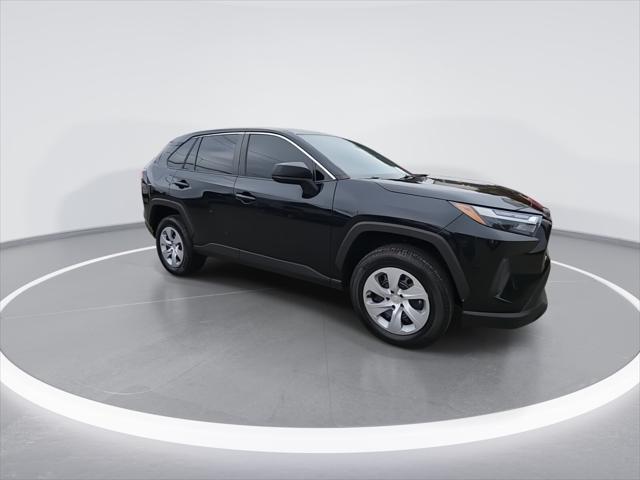 2024 Toyota RAV4 LE 2024 Toyota RAV4 LE