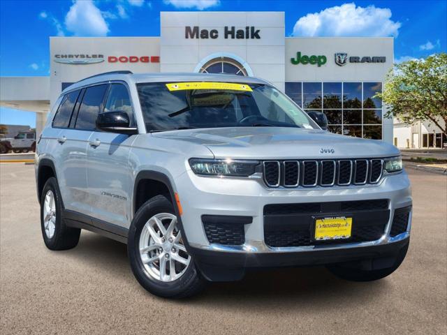 2022 Jeep Grand Cherokee L Laredo 4x4