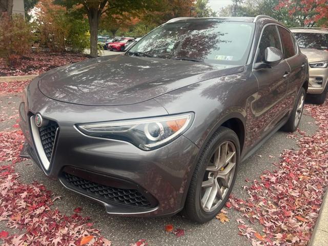 2019 Alfa Romeo Stelvio Ti Lusso AWD 2019 Alfa Romeo Stelvio Ti Lusso AWD
