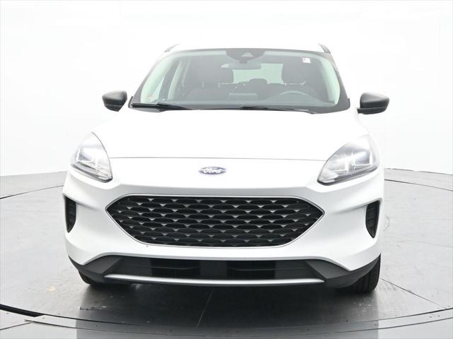 2022 Ford Escape SE Hybrid