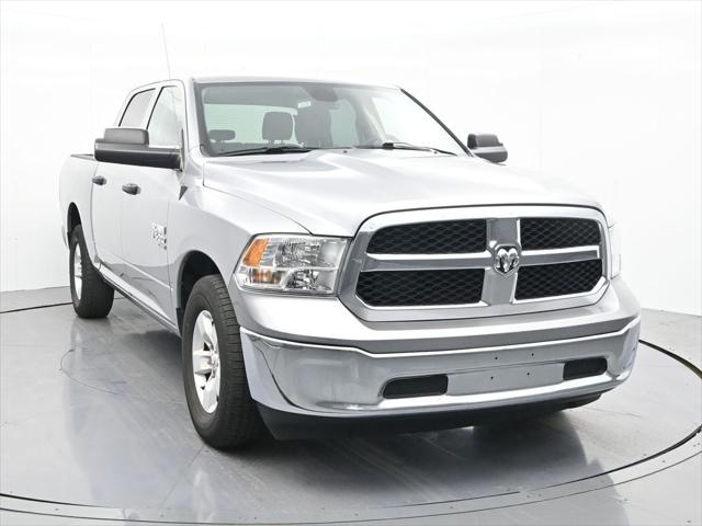 2023 RAM 1500 Classic SLT Crew Cab 4x2 57 Box 2023 RAM 1500 Classic SLT Crew Cab 4x2 57 Box