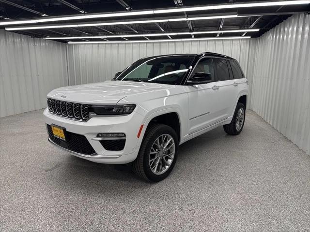 2025 Jeep Grand Cherokee Summit 4x4