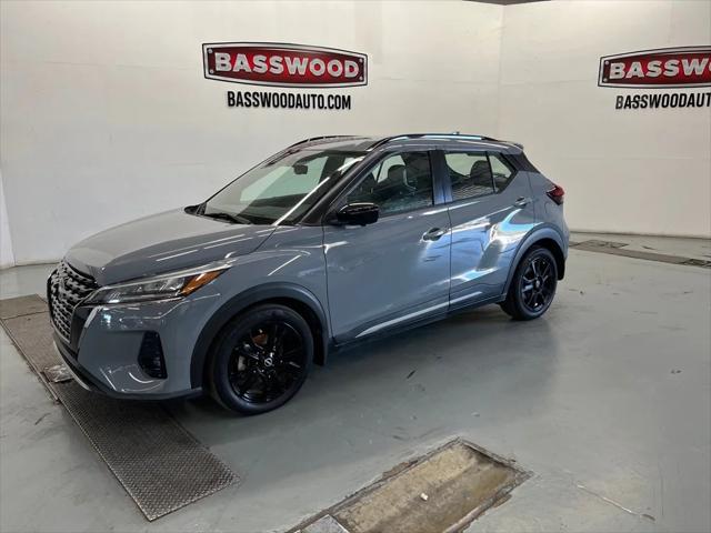 2022 Nissan Kicks SR Xtronic CVT