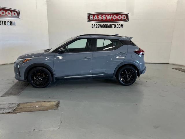 2022 Nissan Kicks SR Xtronic CVT