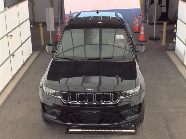 2024 Jeep Grand Cherokee Laredo 4x4