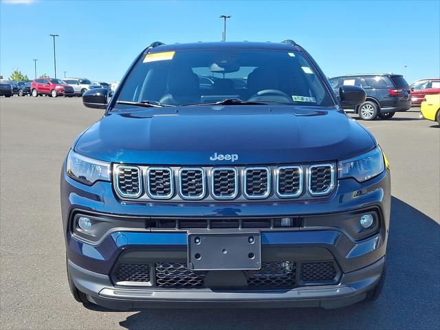2024 Jeep Compass Latitude Lux FWD