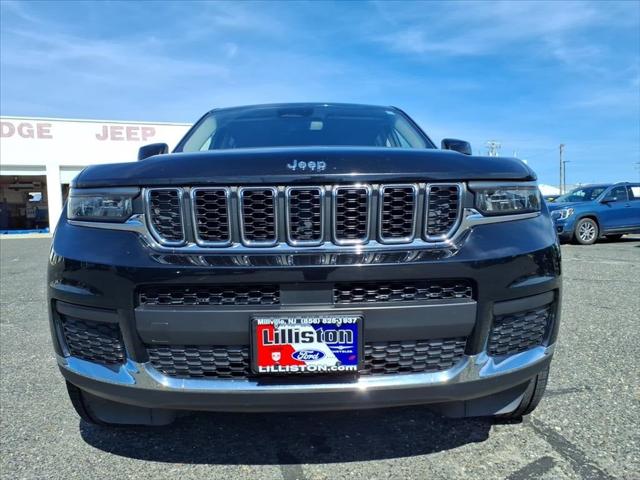 2023 Jeep Grand Cherokee L Laredo 4x4 2023 Jeep Grand Cherokee L Laredo 4x4