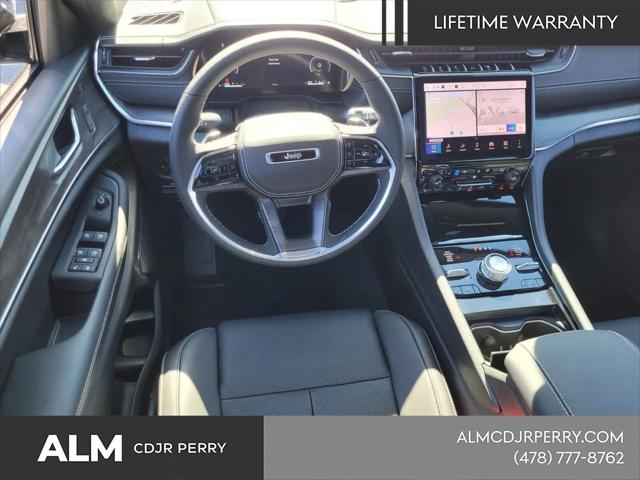 2025 Jeep Grand Cherokee Overland 4x4