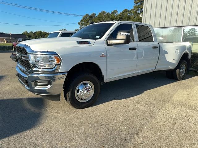 2024 RAM 3500 Tradesman Crew Cab 4x4 8 Box 2024 RAM 3500 Tradesman Crew Cab 4x4 8 Box
