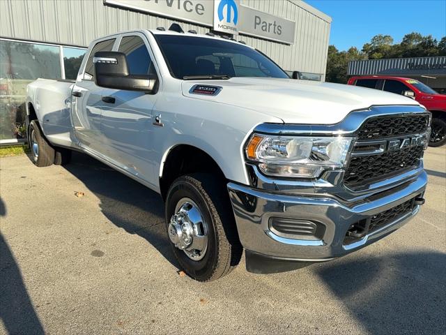 2024 RAM 3500 Tradesman Crew Cab 4x4 8 Box 2024 RAM 3500 Tradesman Crew Cab 4x4 8 Box