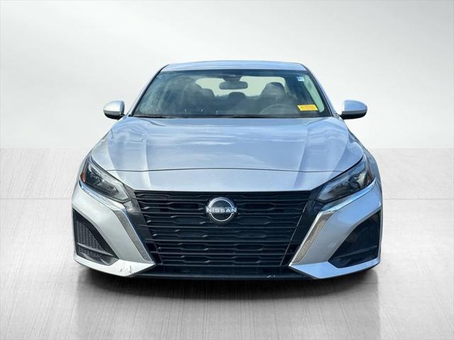 2023 Nissan Altima SV FWD