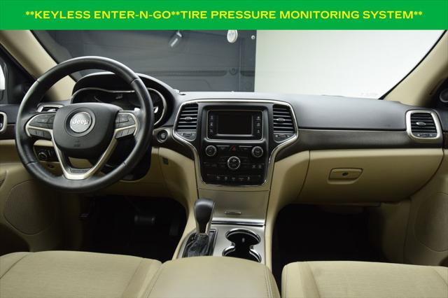 2017 Jeep Grand Cherokee Laredo 4x2 2017 Jeep Grand Cherokee Laredo 4x2