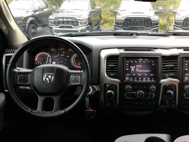 2018 RAM 1500 Big Horn Crew Cab 4x4 64 Box 2018 RAM 1500 Big Horn Crew Cab 4x4 64 Box