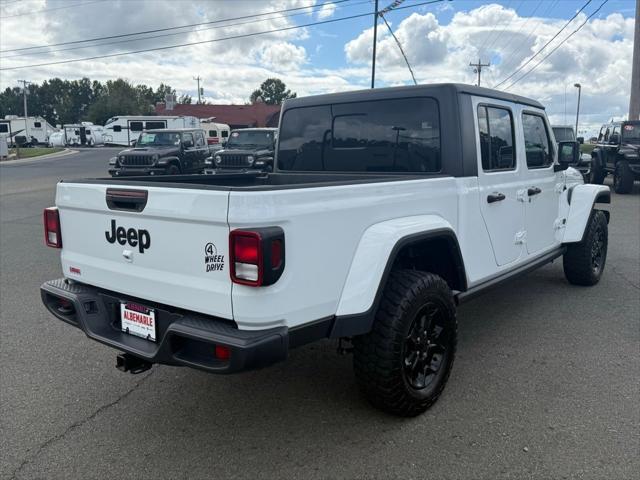 2023 Jeep Gladiator Willys 4x4 2023 Jeep Gladiator Willys 4x4