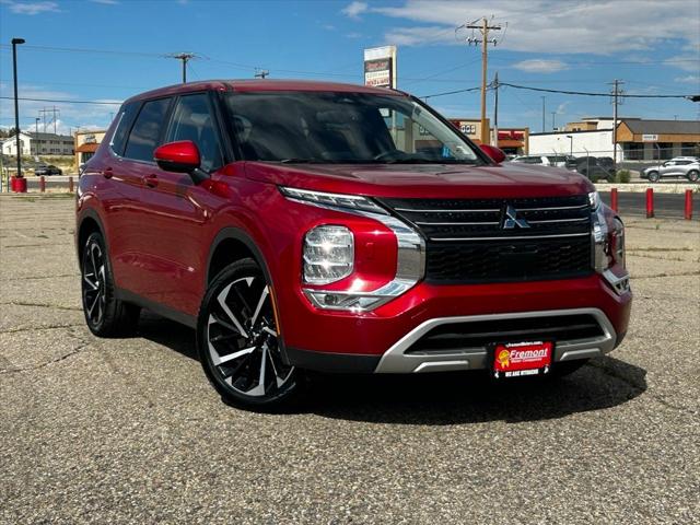 2024 Mitsubishi Outlander Base