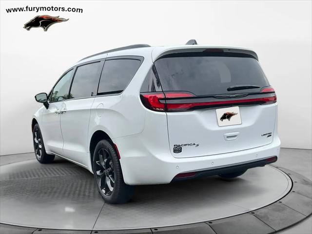 2026 Chrysler Pacifica Limited AWD