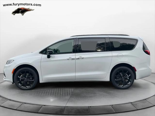 2026 Chrysler Pacifica Limited AWD