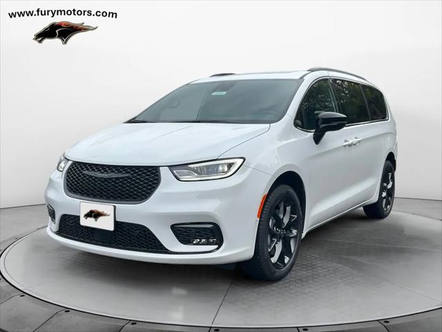 2026 Chrysler Pacifica Limited AWD