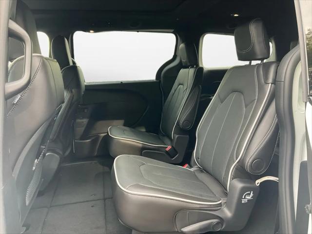 2026 Chrysler Pacifica Limited AWD