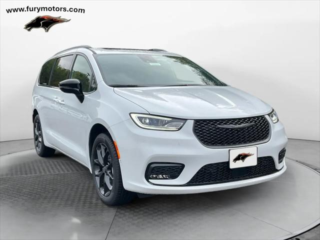 2026 Chrysler Pacifica Limited AWD for sale in South St. Paul, MN