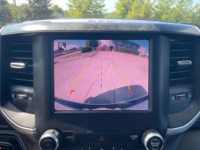 2019 Ram 1500 Big Horn/Lone Star Crew Cab 4x4 5'7" Box