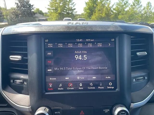 2019 Ram 1500 Big Horn/Lone Star Crew Cab 4x4 5'7" Box