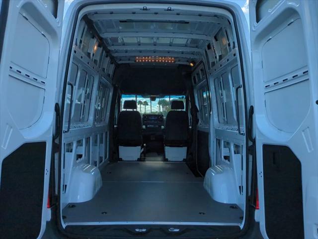 2026 Mercedes-Benz Sprinter 2500 Standard Roof 4-Cyl Diesel HO