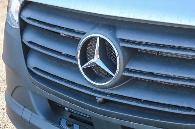 2025 Mercedes-Benz Sprinter 2500 Standard Roof 4-Cyl Diesel HO Select