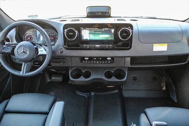 2025 Mercedes-Benz Sprinter 2500 Standard Roof 4-Cyl Diesel HO Select