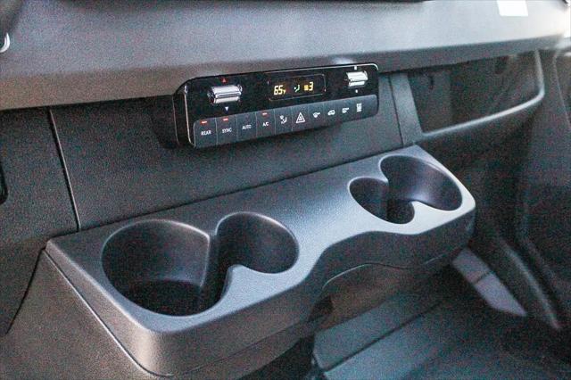 2025 Mercedes-Benz Sprinter 2500 Standard Roof 4-Cyl Diesel HO Select
