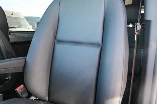 2025 Mercedes-Benz Sprinter 2500 Standard Roof 4-Cyl Diesel HO Select