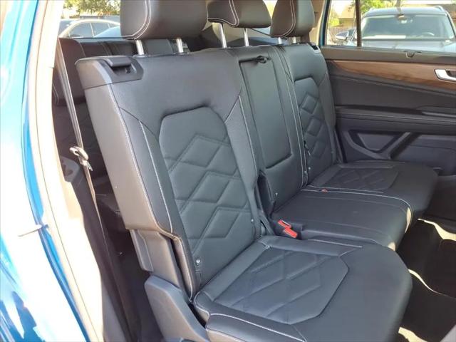 2026 Volkswagen Atlas SE with Technology