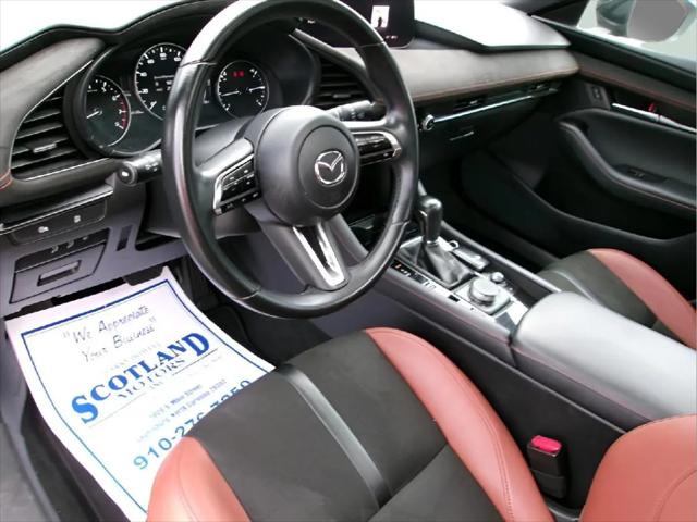 2024 Mazda Mazda3 2.5 Carbon Turbo