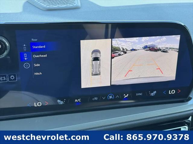 2026 Chevrolet Traverse FWD LT