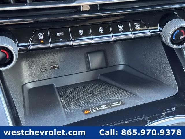 2026 Chevrolet Traverse FWD LT