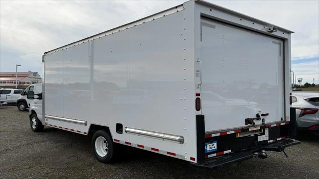 2024 Ford E-350 Cutaway Base