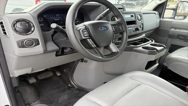 2024 Ford E-350 Cutaway Base